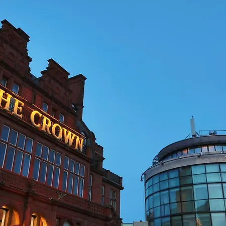 The Crown London Hotel, Cricklewood North West London, Worldhotels Distinctive-3